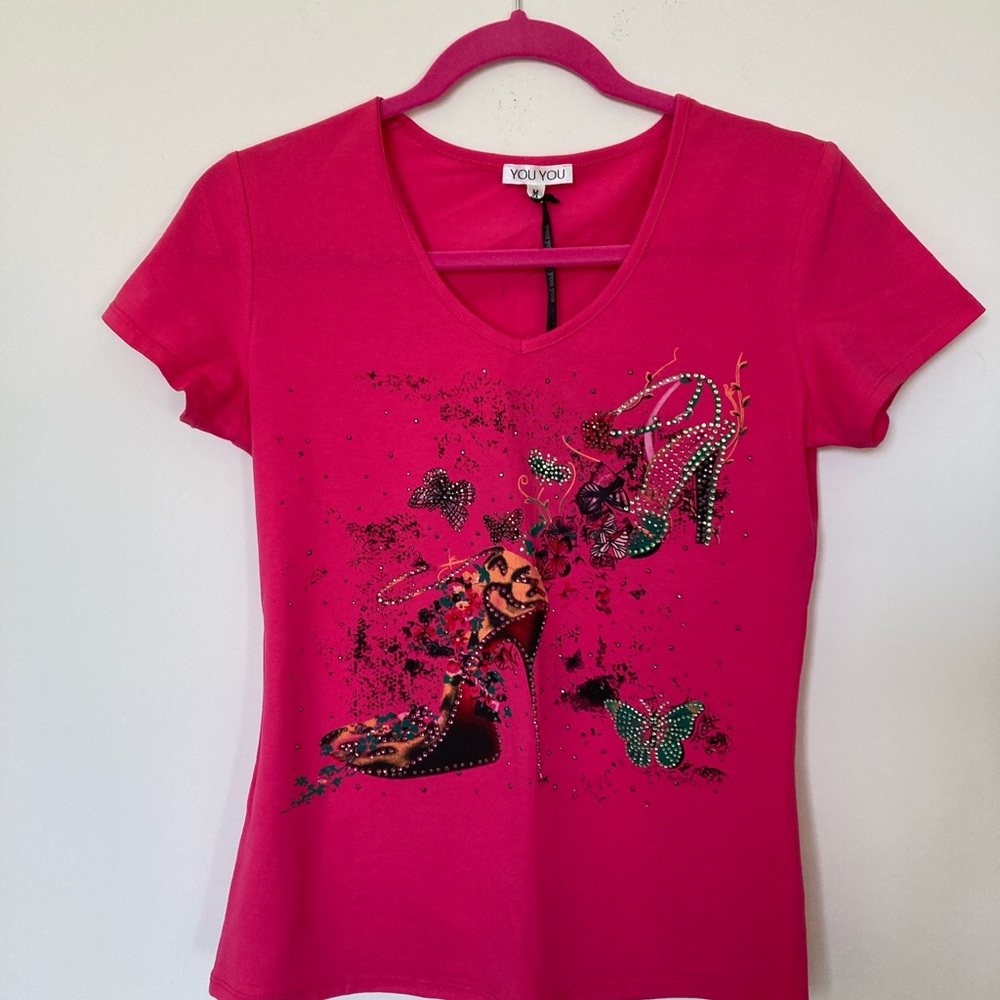 Pink Fitted Graphic Short Sleeve Tee